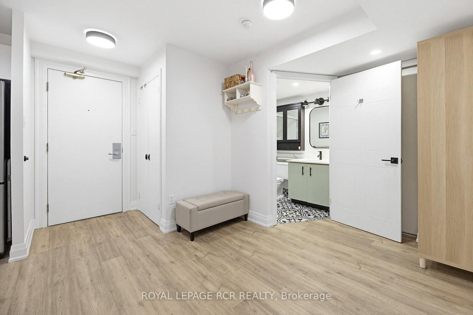 105 Victoria Street • #804 • Toronto, ON photo 5