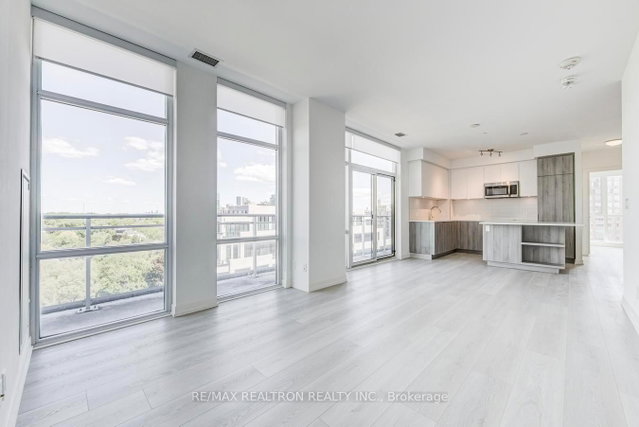 1106 - 223 St Clair Avenue W