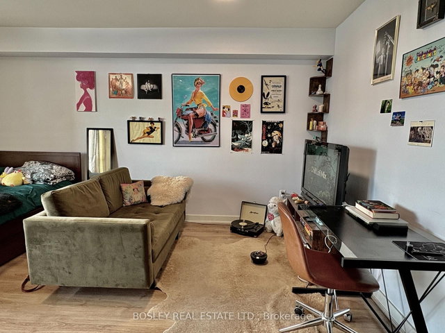 317 - 775 King Street W