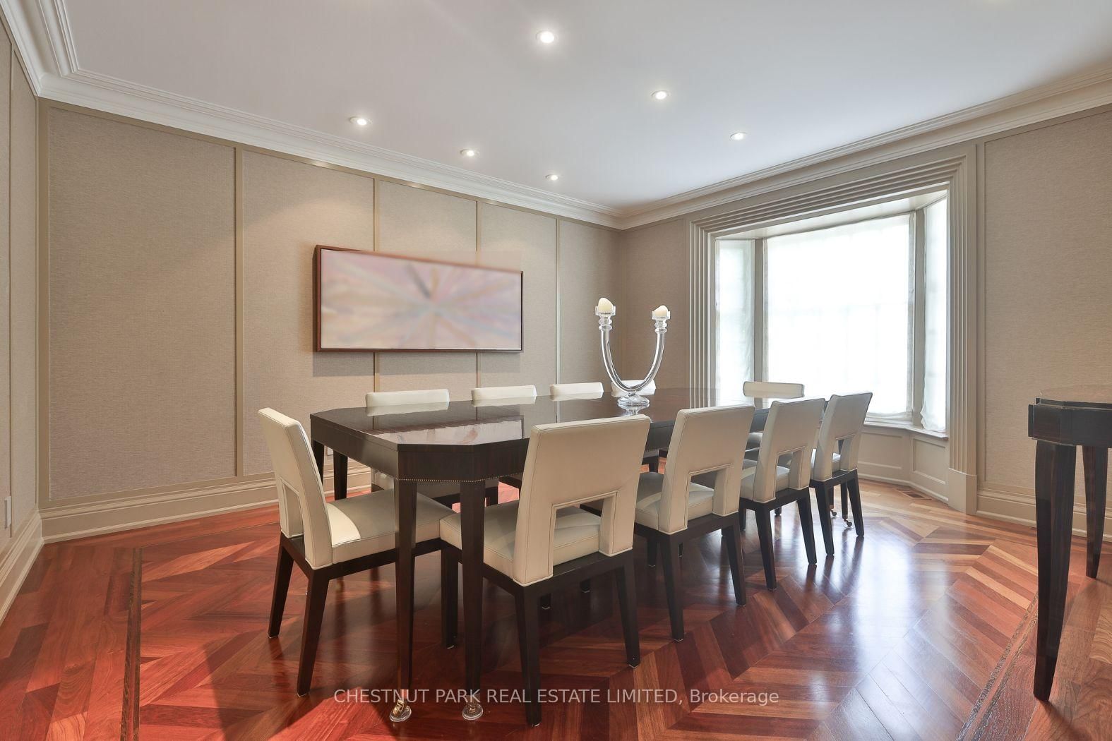 15 Alexandra Wood