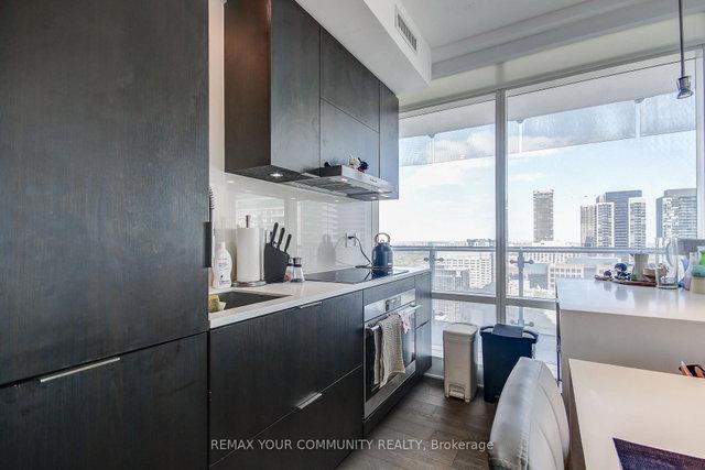 2504 - 1 Bloor Street E