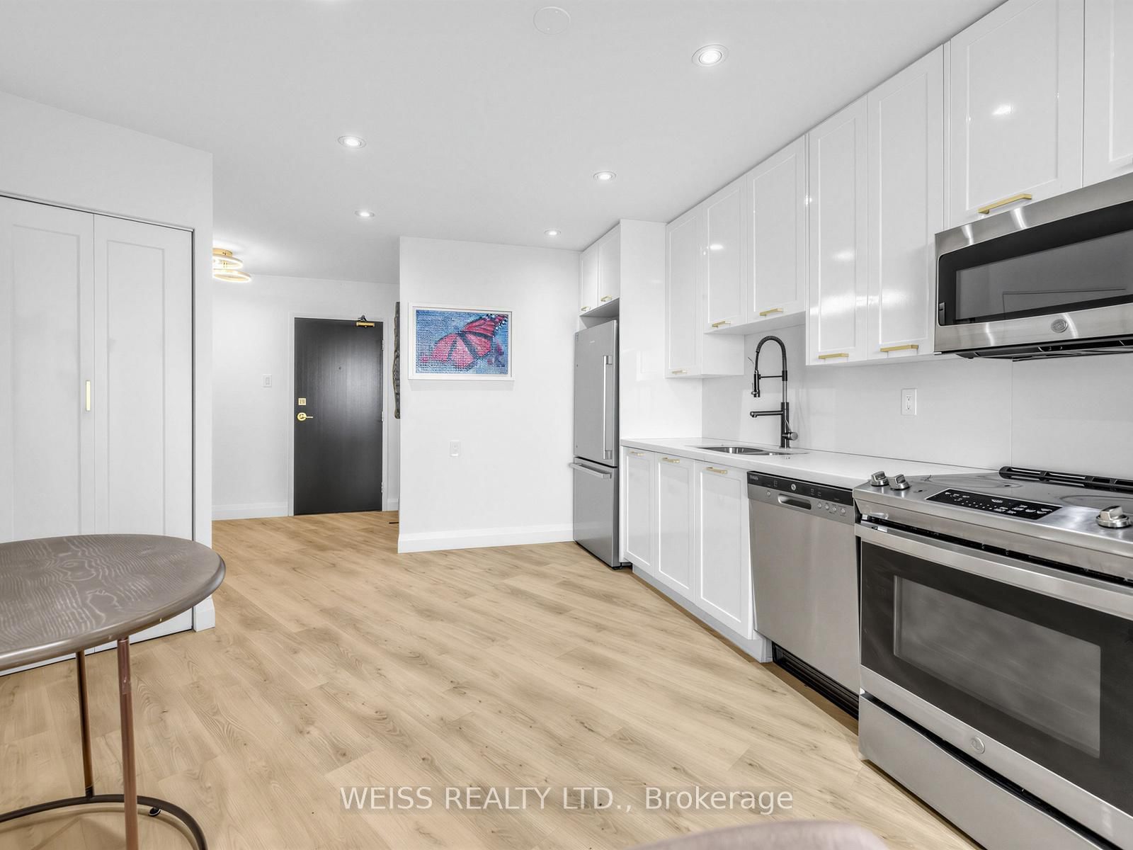 150 Neptune Drive • #1405 • Toronto, ON photo 10