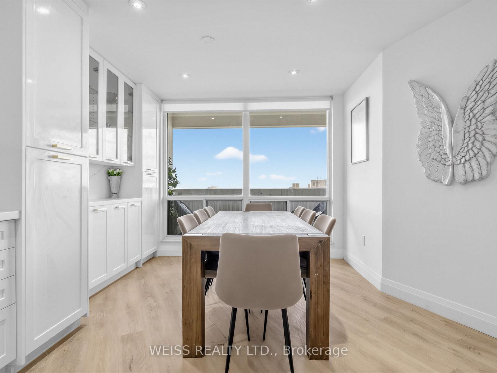150 Neptune Drive • #1405 • Toronto, ON photo 11