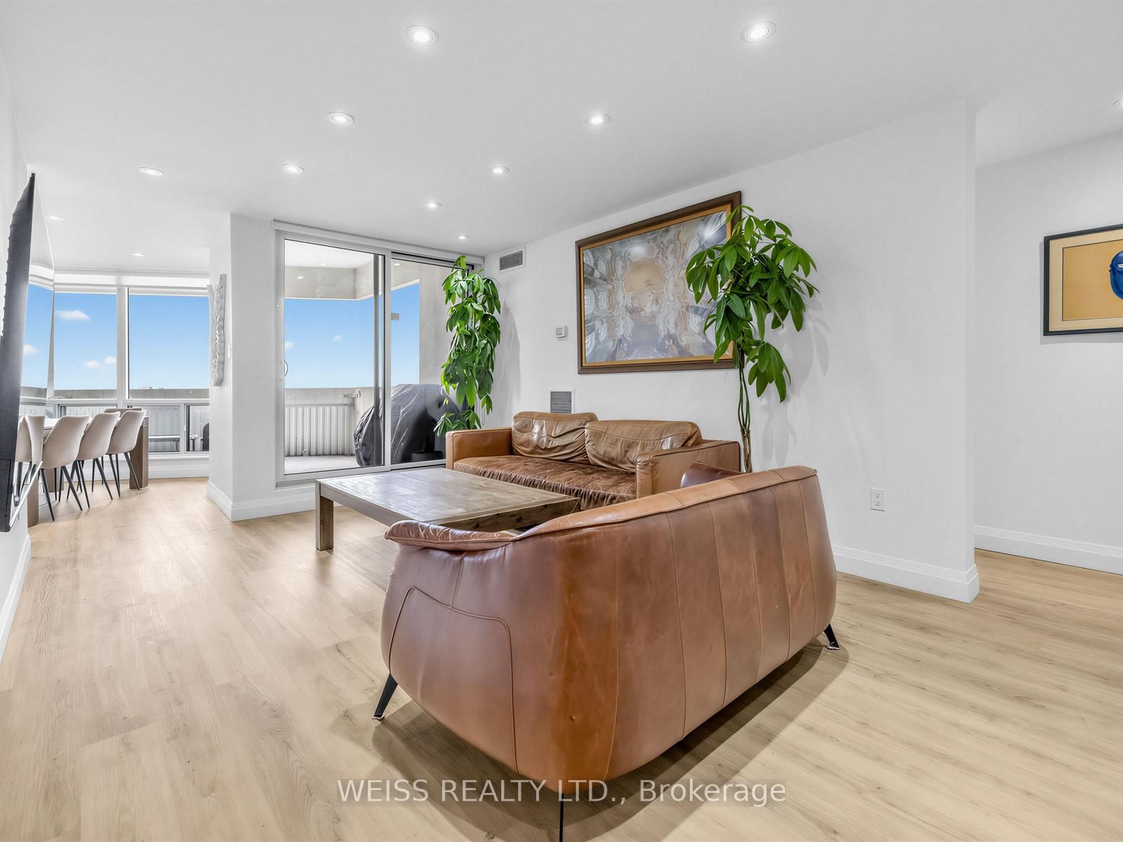 150 Neptune Drive • #1405 • Toronto, ON photo 12
