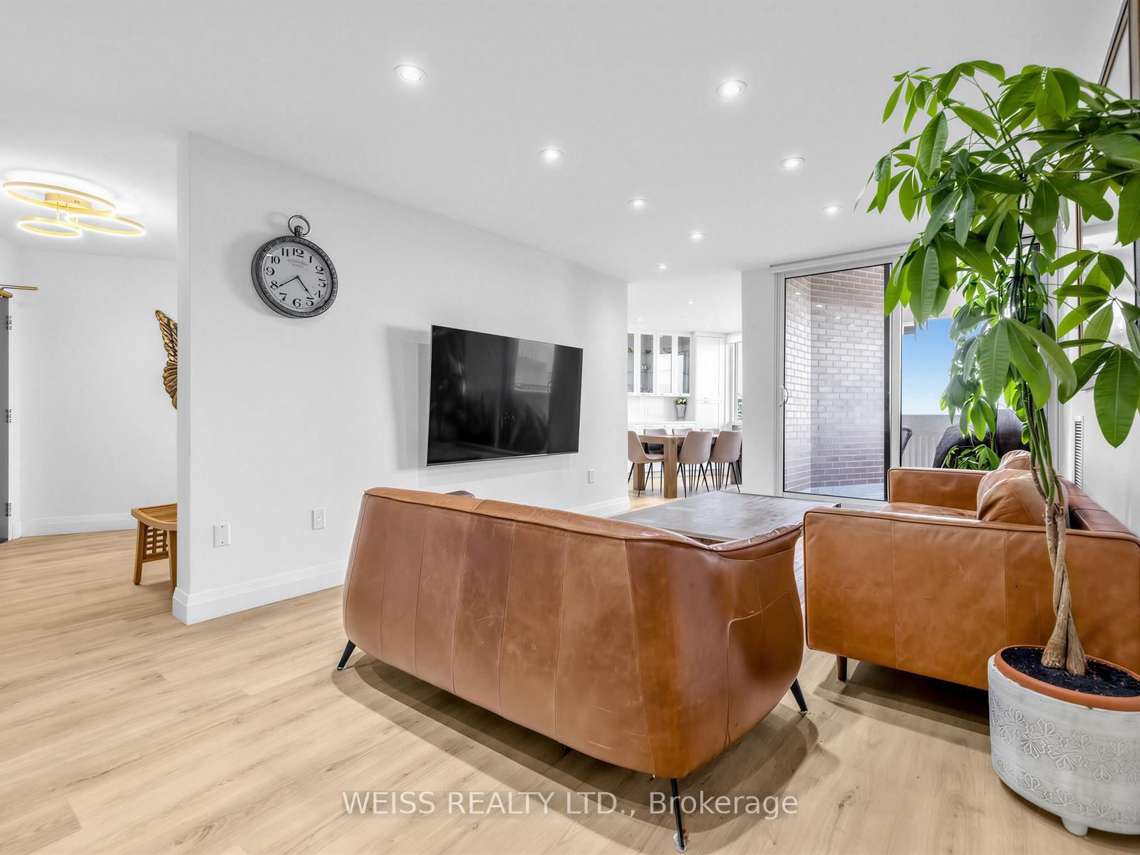 150 Neptune Drive • #1405 • Toronto, ON photo 13