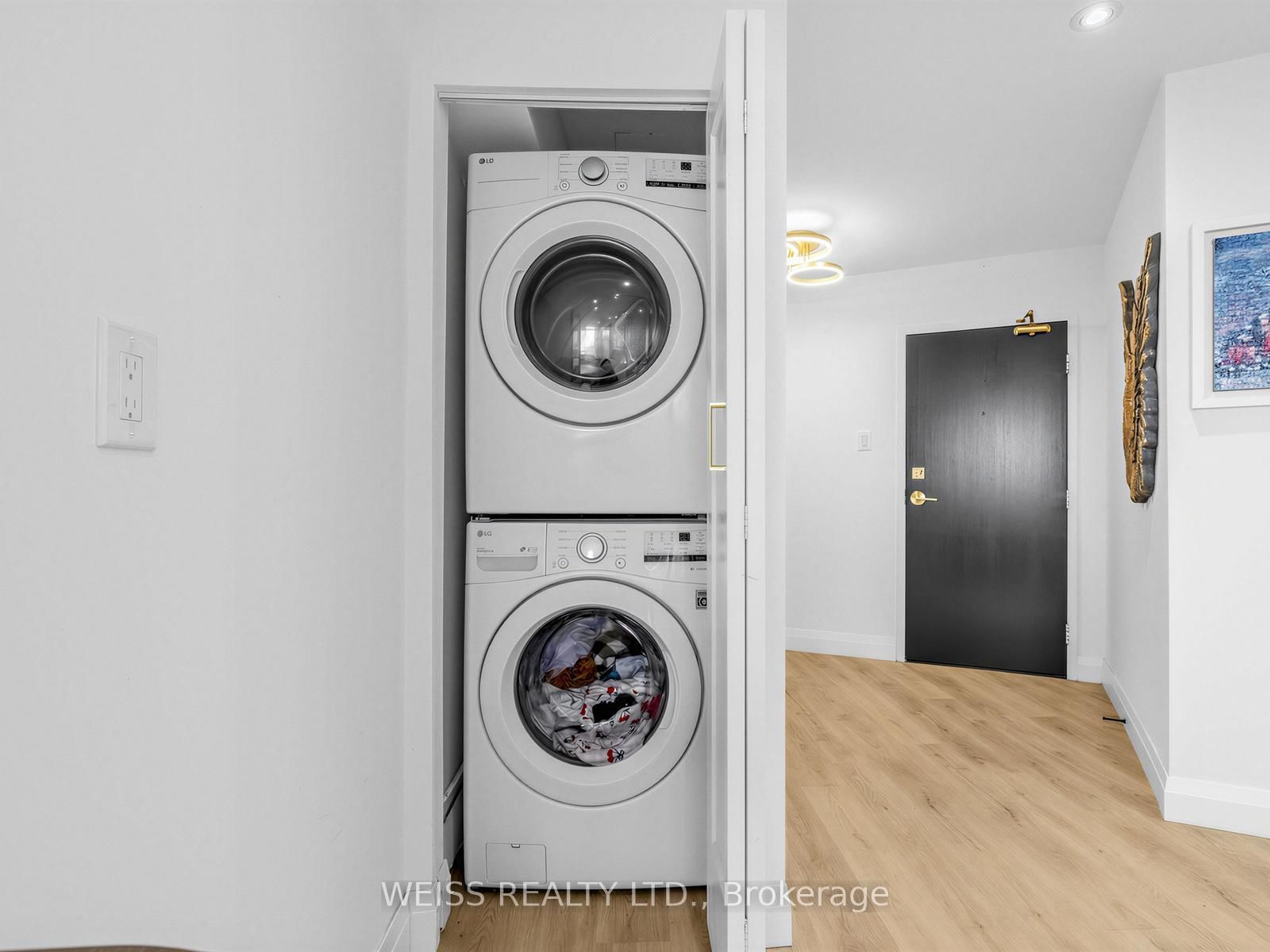 150 Neptune Drive • #1405 • Toronto, ON photo 22