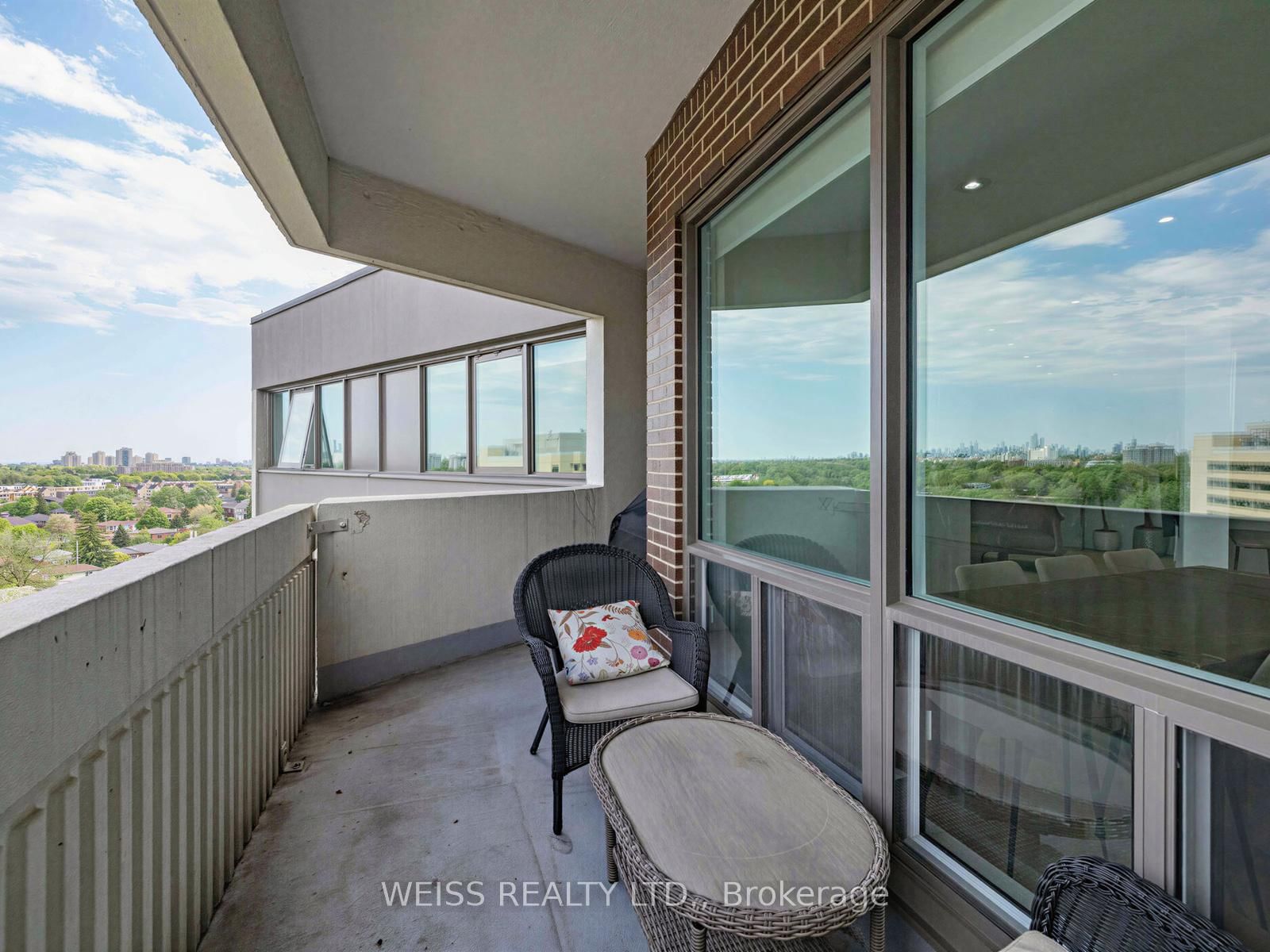 150 Neptune Drive • #1405 • Toronto, ON photo 25