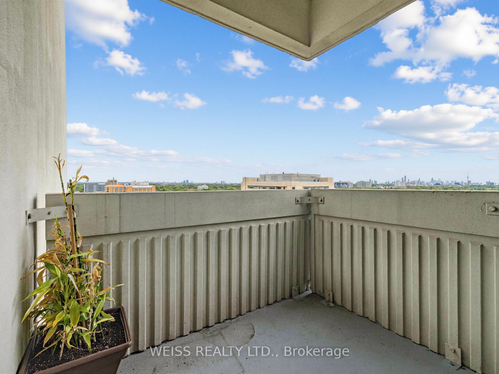 150 Neptune Drive • #1405 • Toronto, ON photo 26