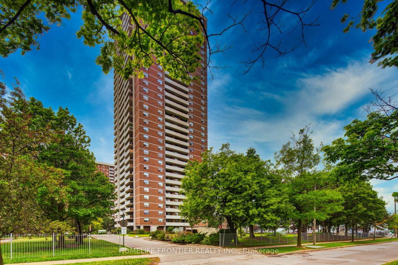 608 - 10 Tangreen Court