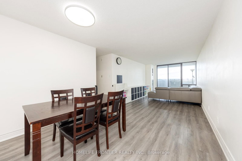 608 - 10 Tangreen Court