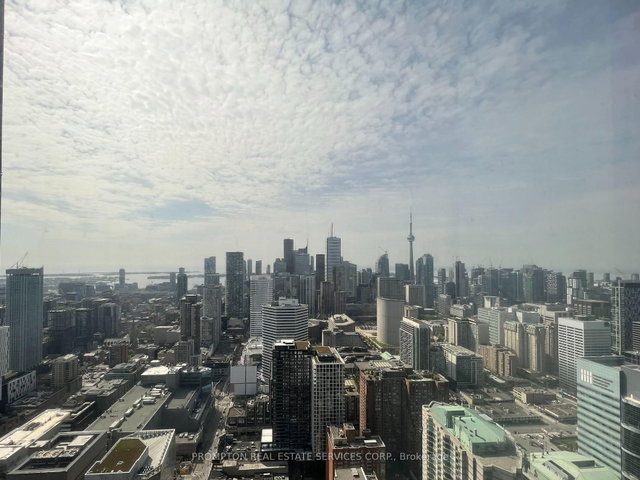 5510 - 386 Yonge Street