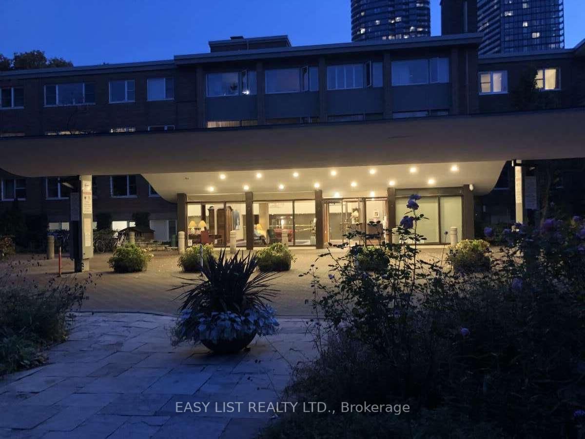 21 Dale Avenue • #333 • Toronto, ON photo 78