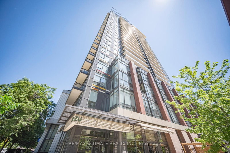 901 - 225 Sackville Street