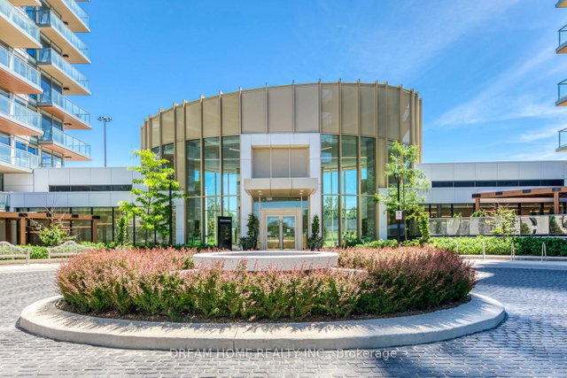 1106 - 27 McMahon Drive