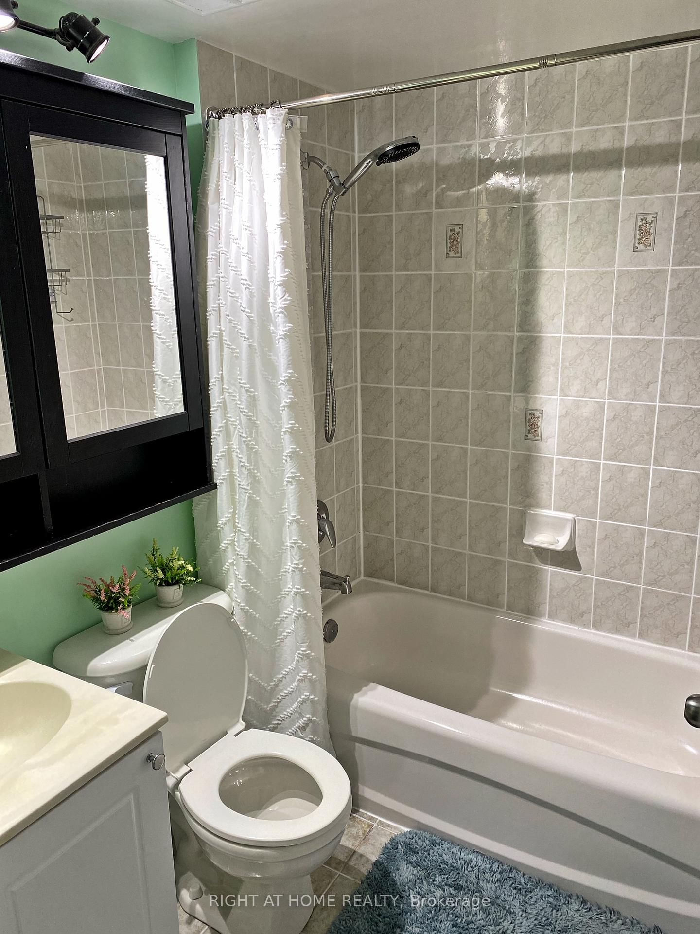 12 Sudbury Street • #610 • Toronto, ON photo 23