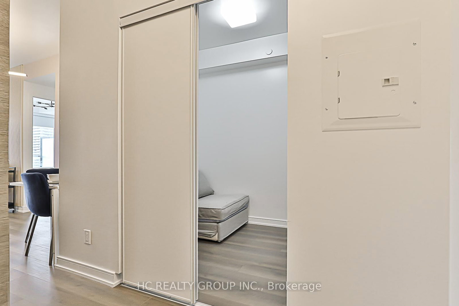 3 Gloucester Street • #3912 • Toronto, ON photo 7