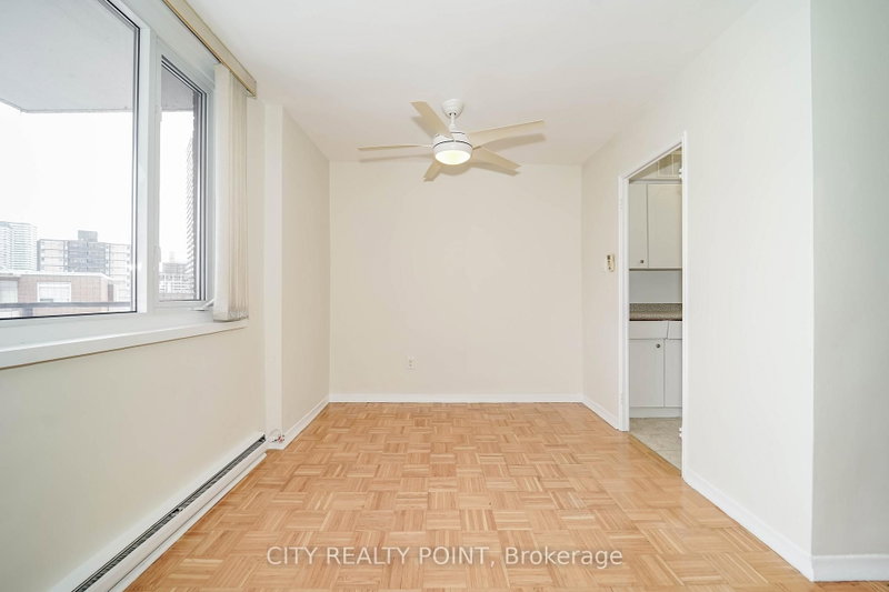 906 - 55 Isabella Street