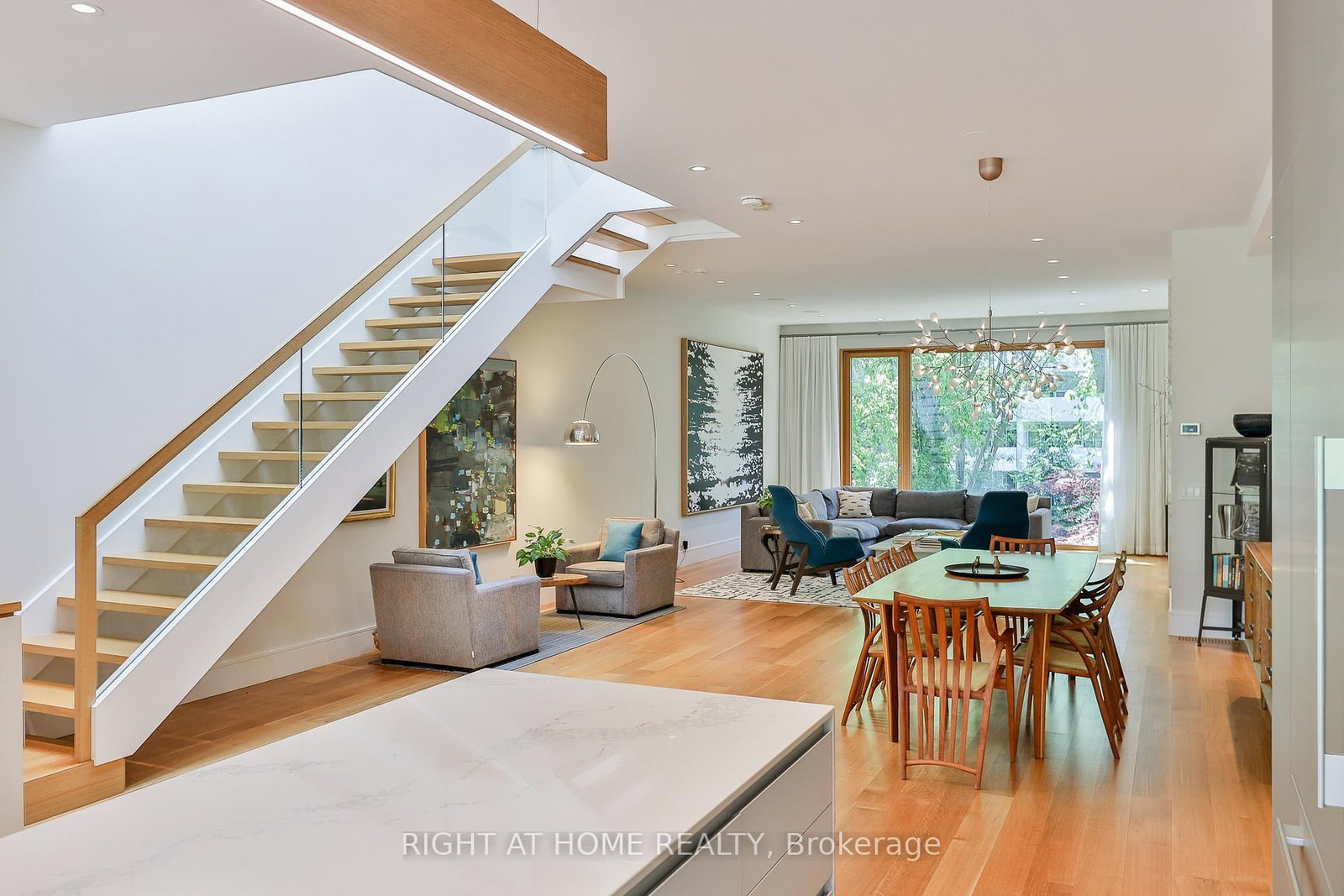 71 Heath Street W • Toronto, ON photo 13