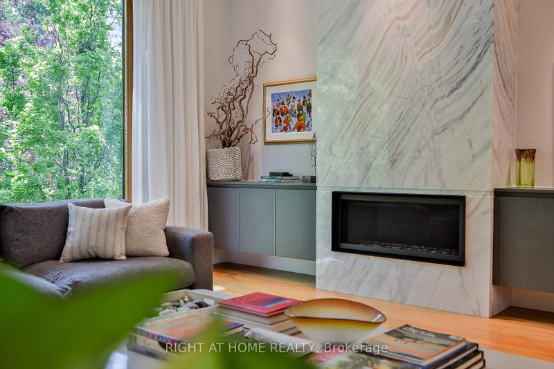 71 Heath Street W