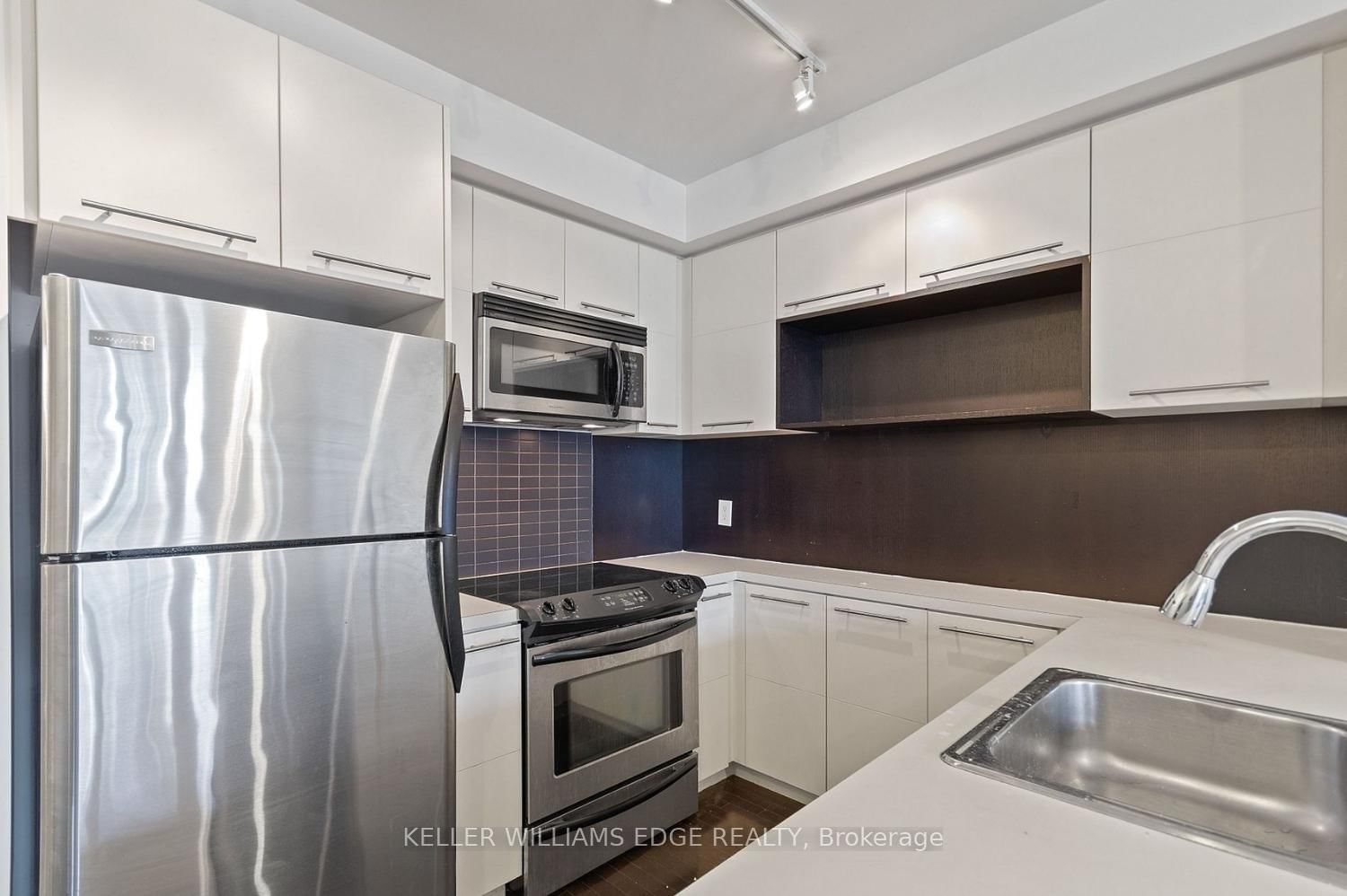 2308-25 Carlton Street, Toronto, ON, photo 3