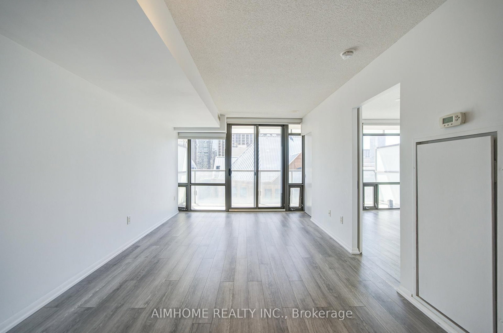 38 Grenville Street • #1604 • Toronto, ON photo 16