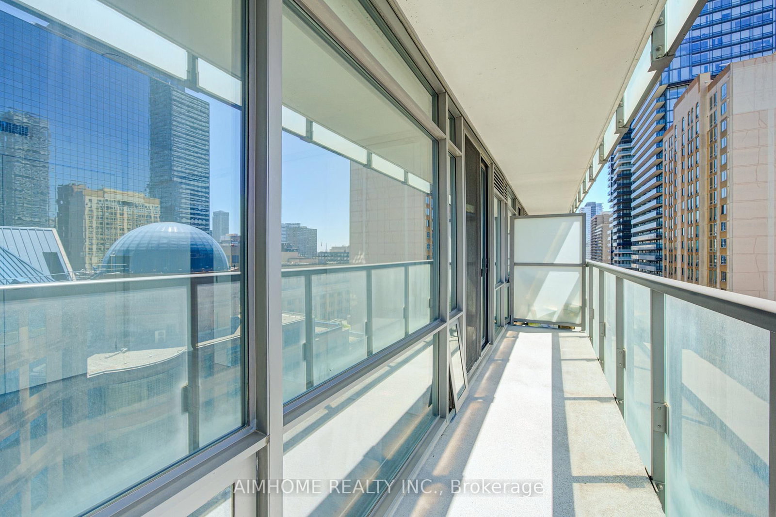 38 Grenville Street • #1604 • Toronto, ON photo 26