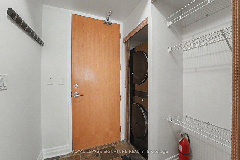 406 - 70 Alexander Street