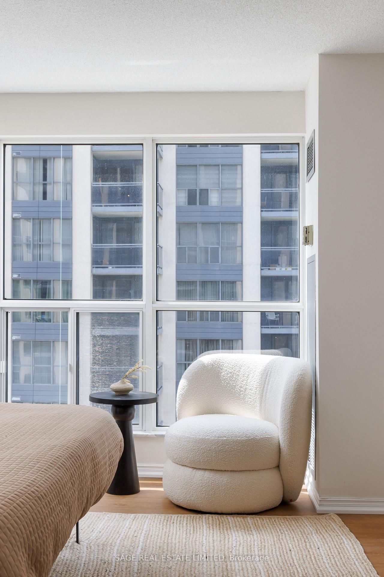 28 Hollywood Avenue • #811 • Toronto, ON photo 31