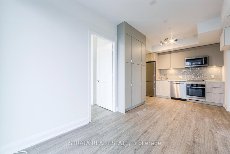 home for lease on 3804-100 Dalhousie Street