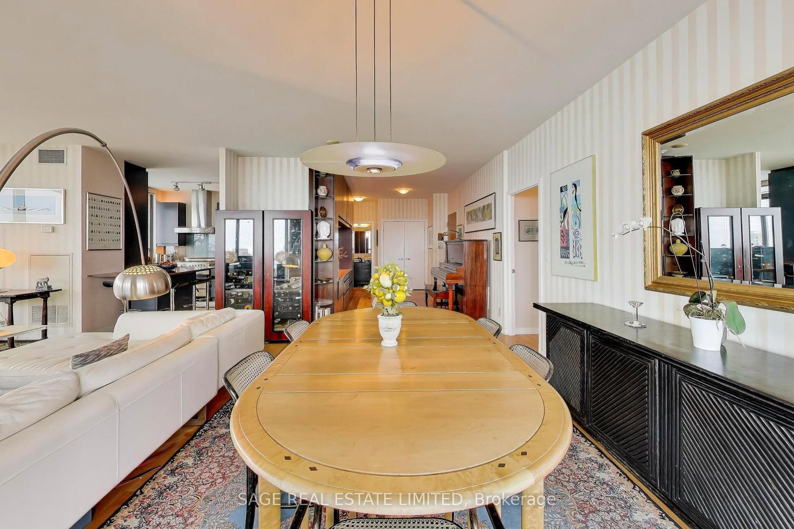 33 Lombard Street • #4004 • Toronto, ON photo 13