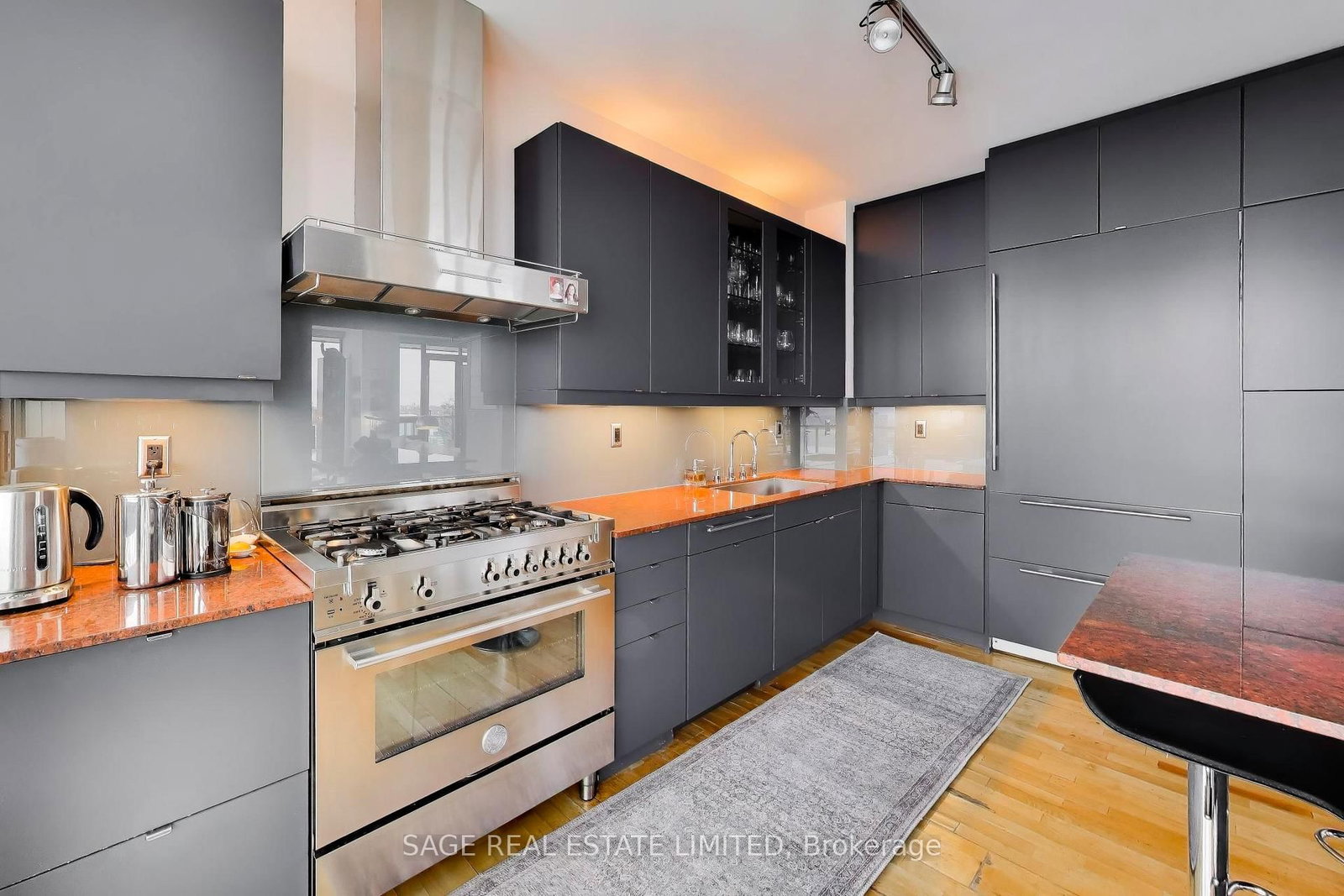 33 Lombard Street • #4004 • Toronto, ON photo 15