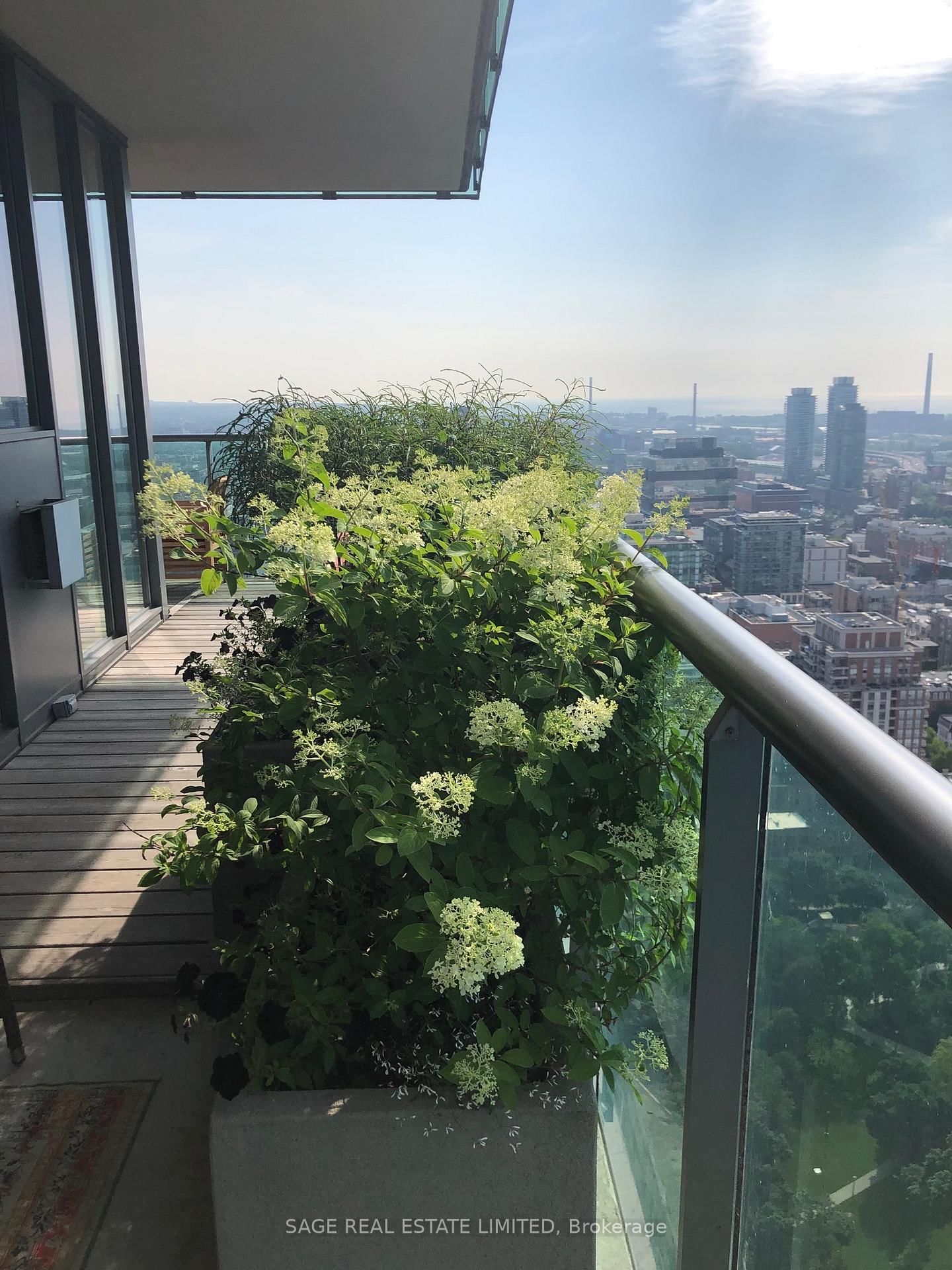 33 Lombard Street • #4004 • Toronto, ON photo 29