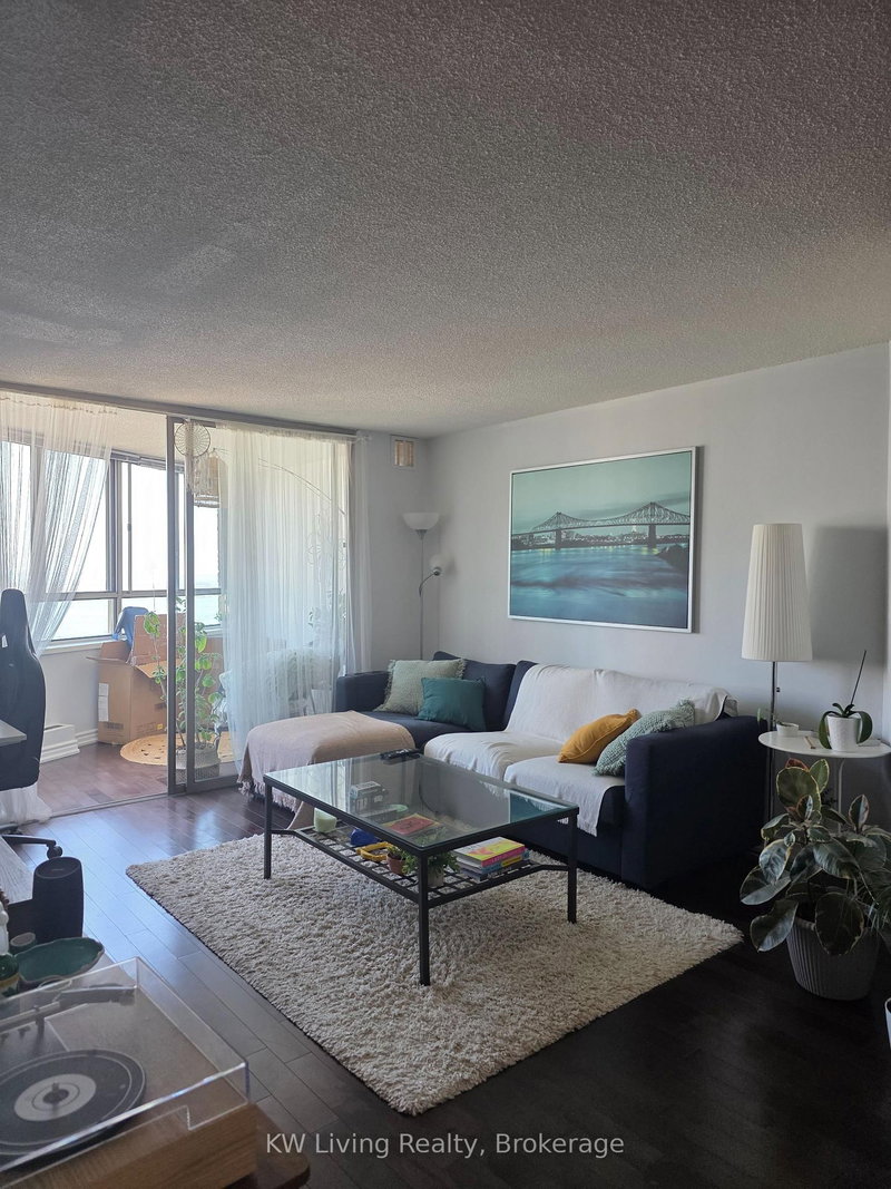 home for lease on 2608-260 Queens Quay W