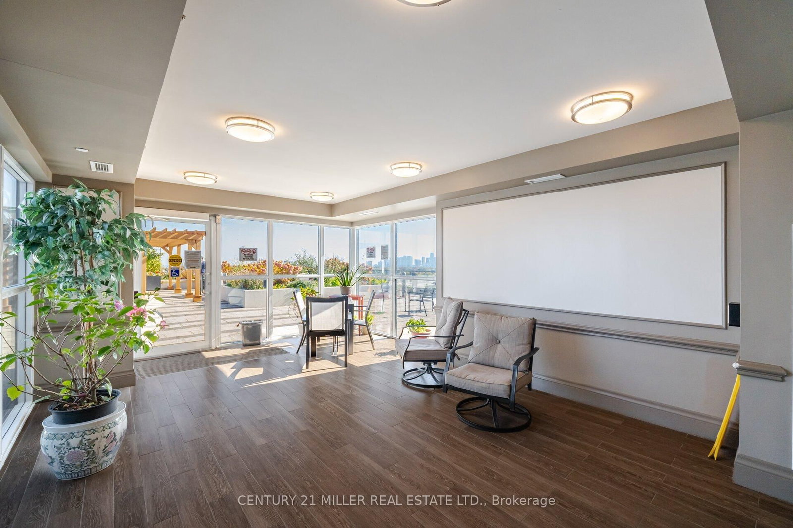 35 Saranac Boulevard • #Ph08 • Toronto, ON photo 28