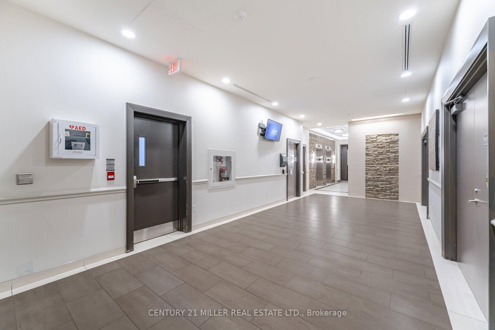 35 Saranac Boulevard • #Ph08 • Toronto, ON photo 8