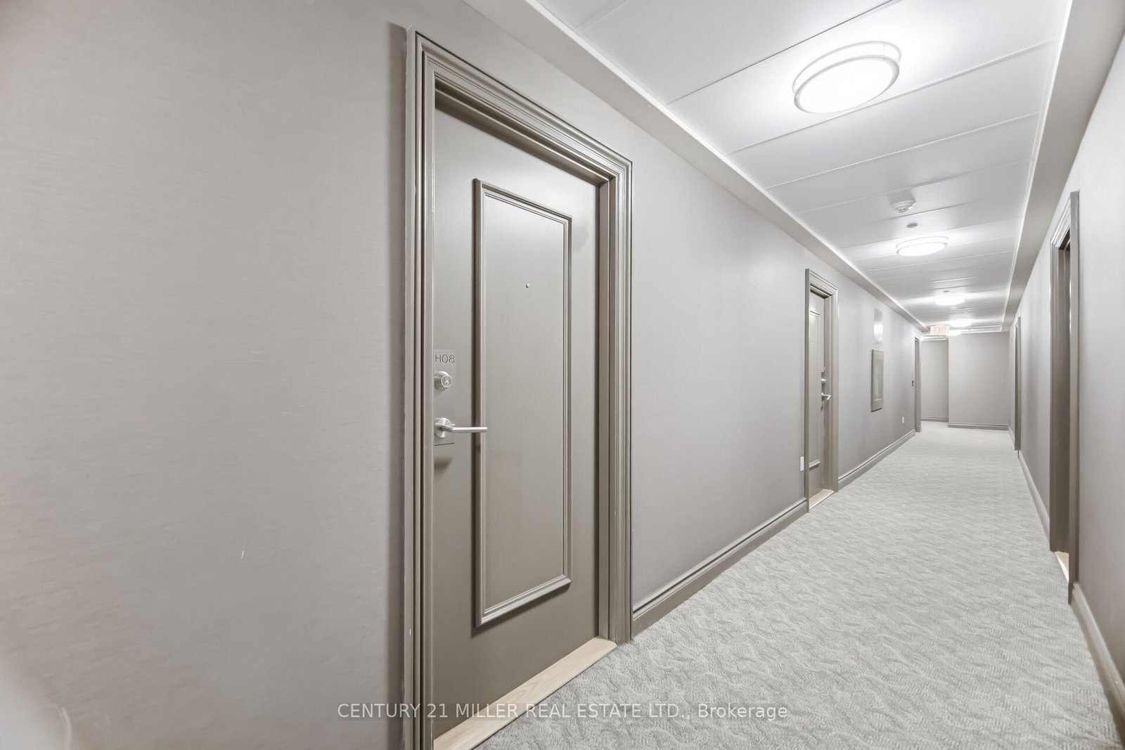 35 Saranac Boulevard • #Ph08 • Toronto, ON photo 9