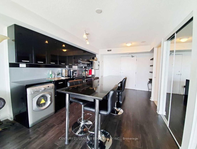 625 - 19 Singer Court
