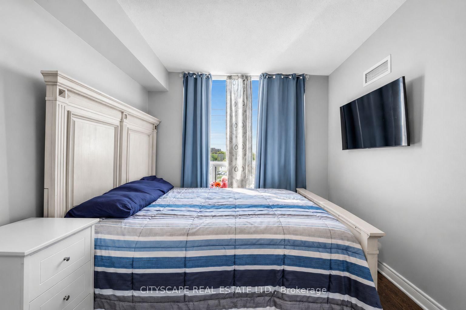 1730 Eglinton Toronto,Ontario M4A 2X9 — Photo 18