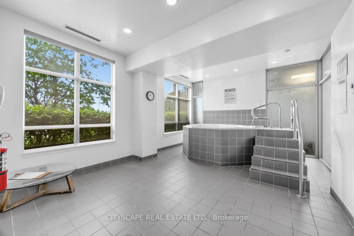 1730 Eglinton Toronto,Ontario M4A 2X9 — Photo 24