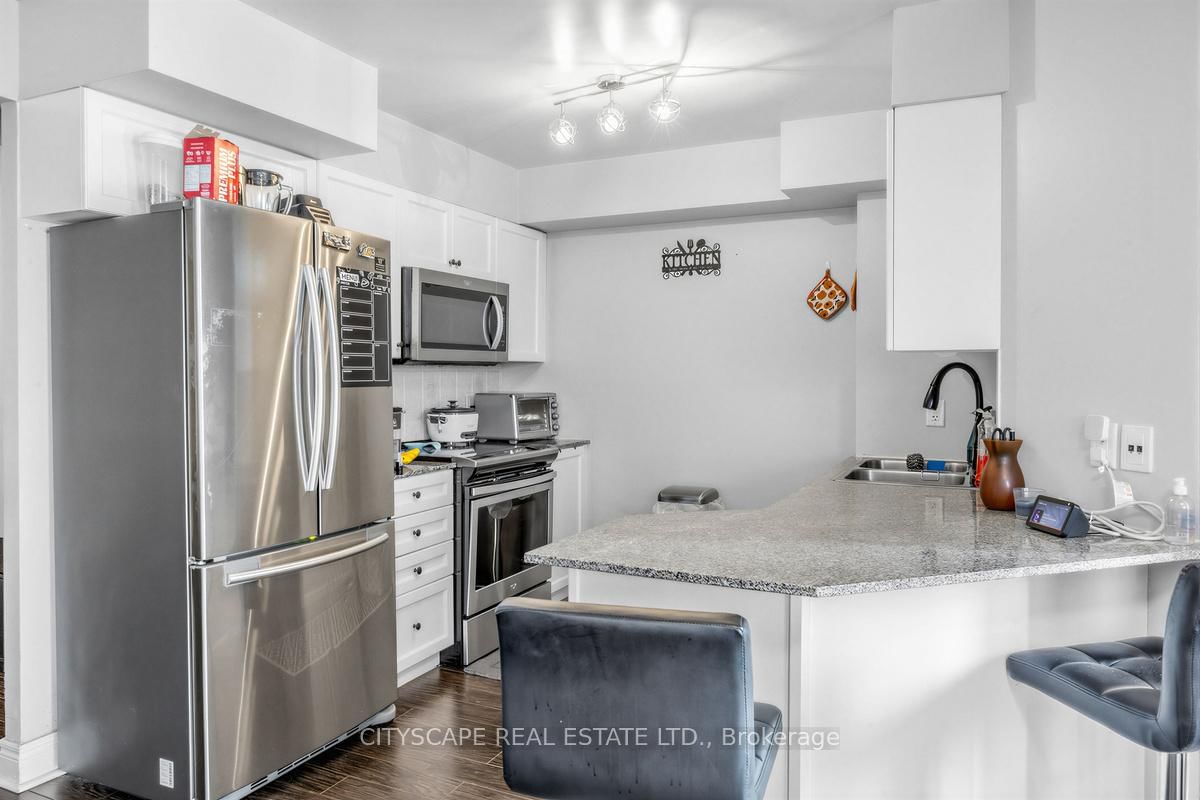1730 Eglinton Toronto,Ontario M4A 2X9 — Photo 8