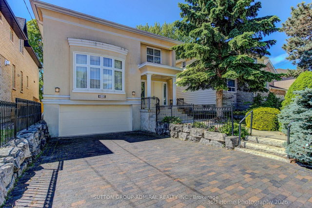 215 Olive Avenue S
