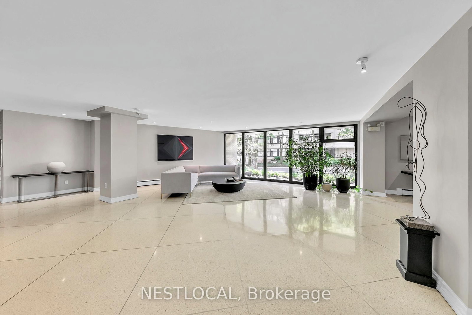 Property at 581 Avenue Road