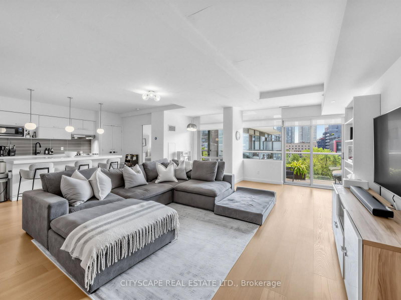 924 - 55 Stewart Street