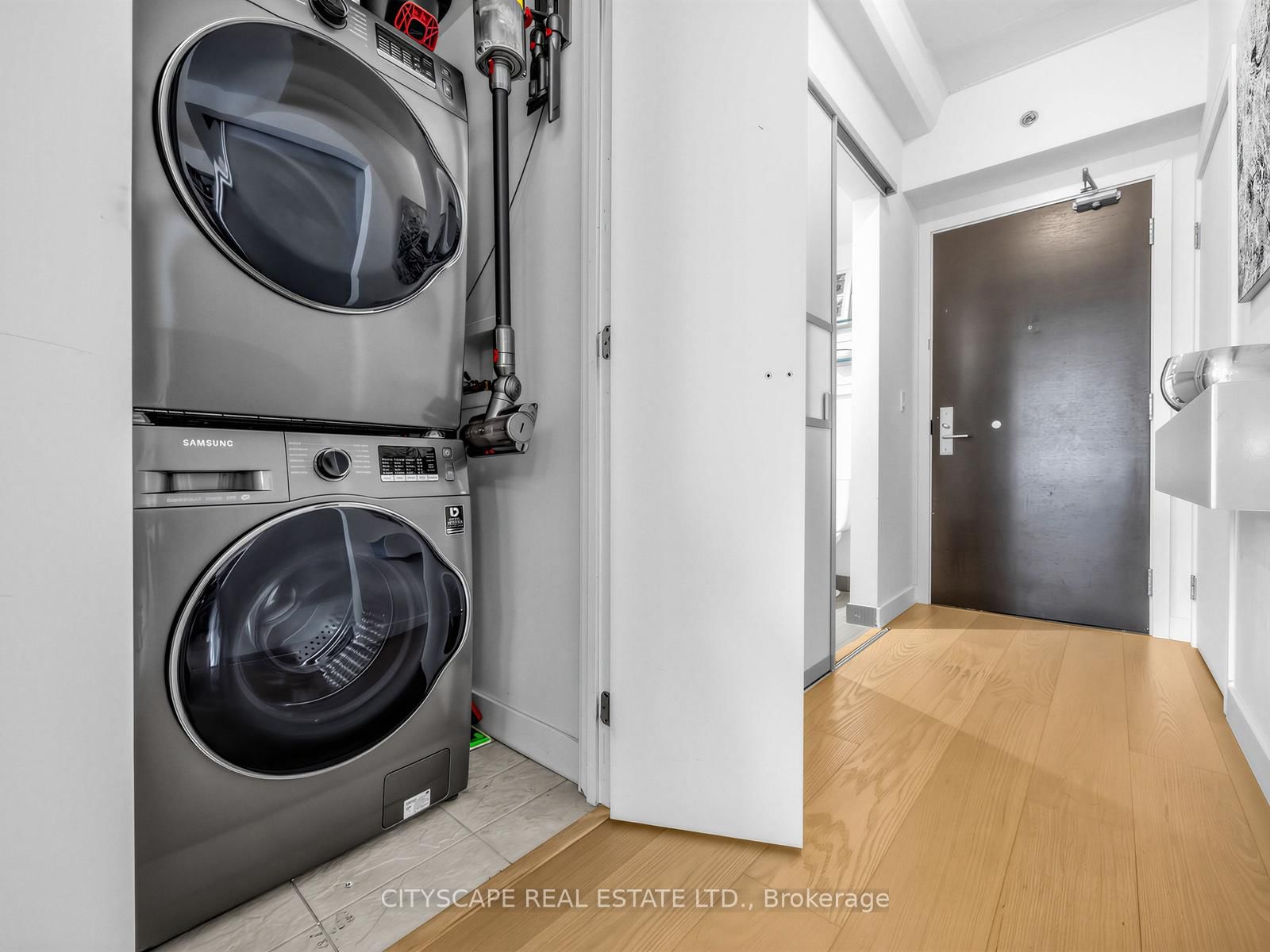 55 Stewart Street • #924 • Toronto, ON photo 9