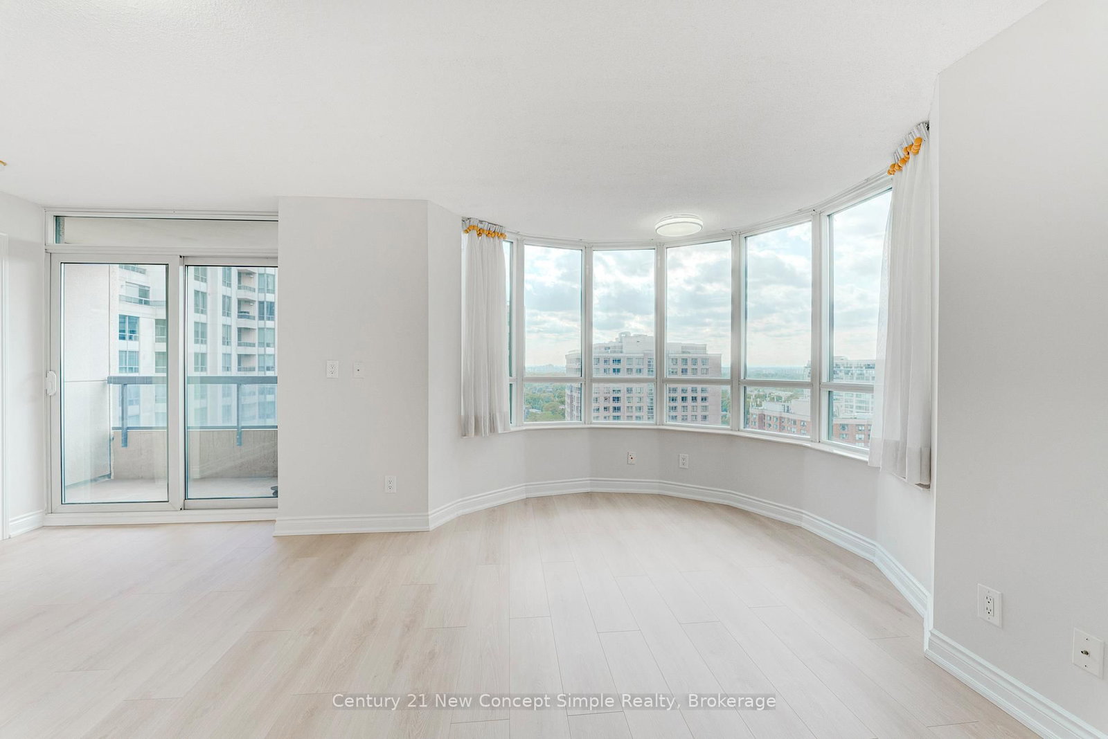 15 Northtown Way • #2118 • Toronto, ON photo 12