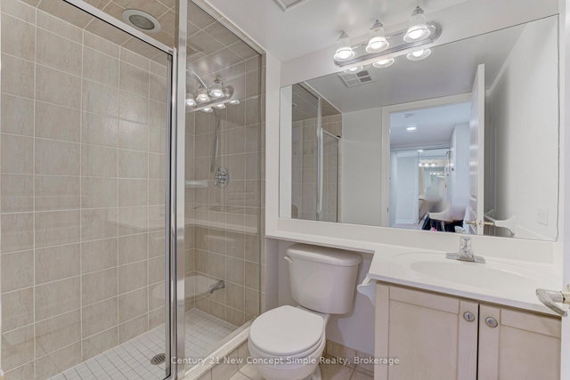 2118 - 15 Northtown Way