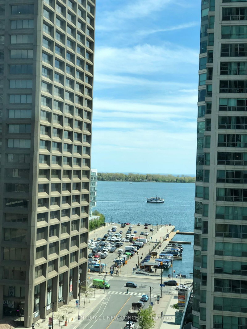 1310 - 16 Yonge Street