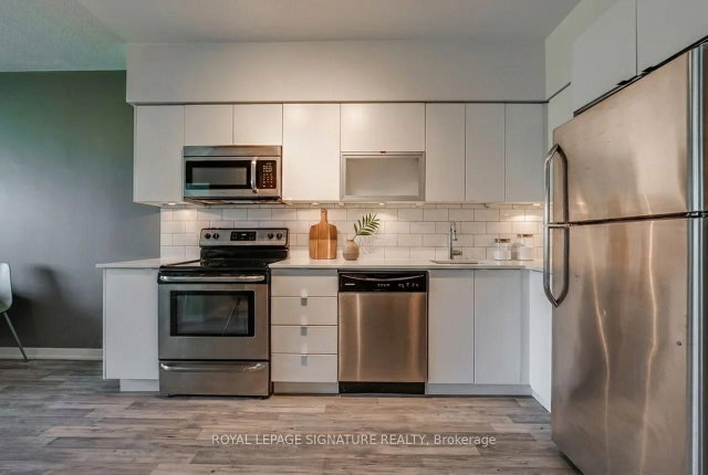 302 - 69 Lynn Williams Street