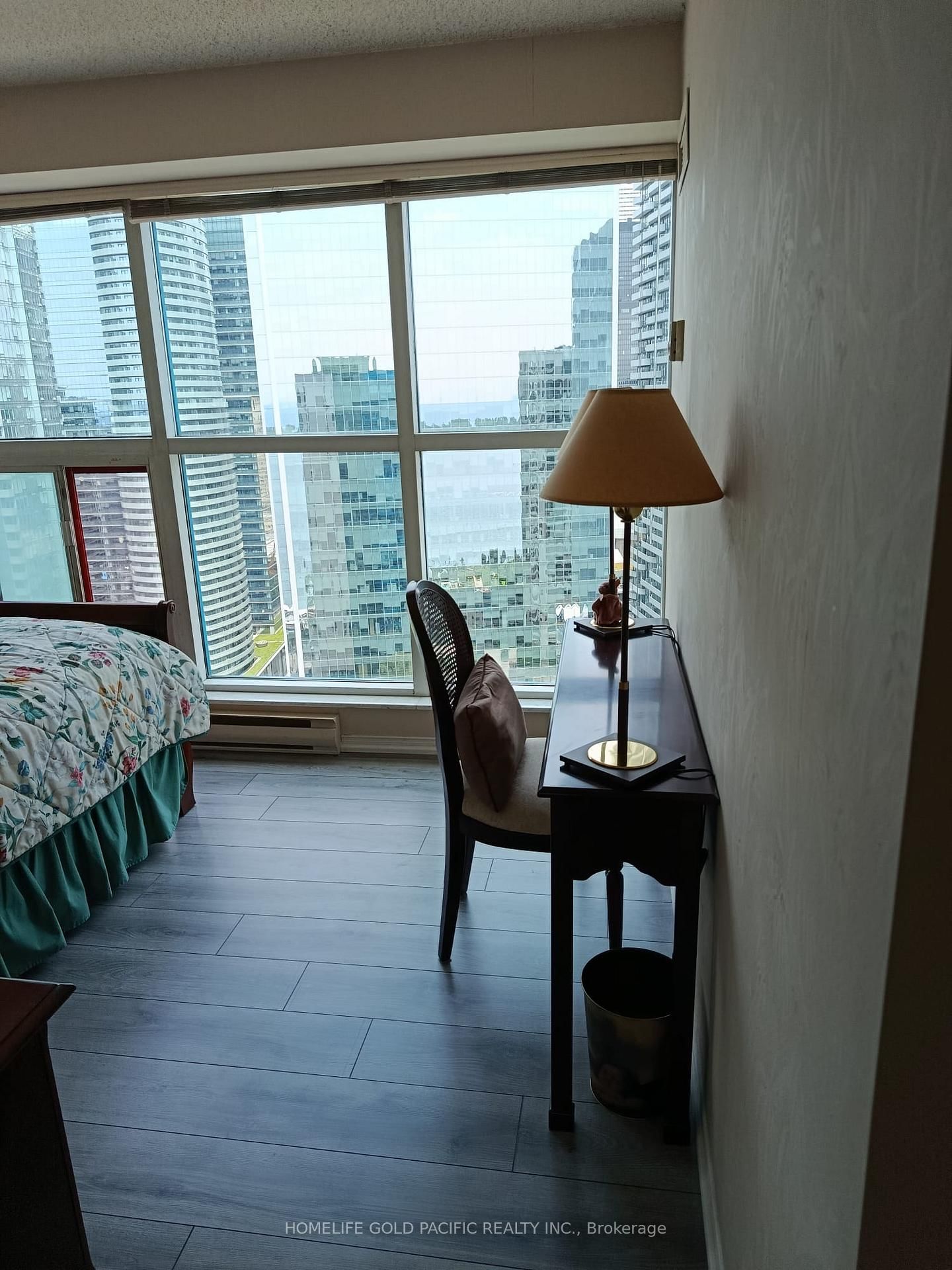 77 Harbour Square • #3702 • Toronto, ON photo 32