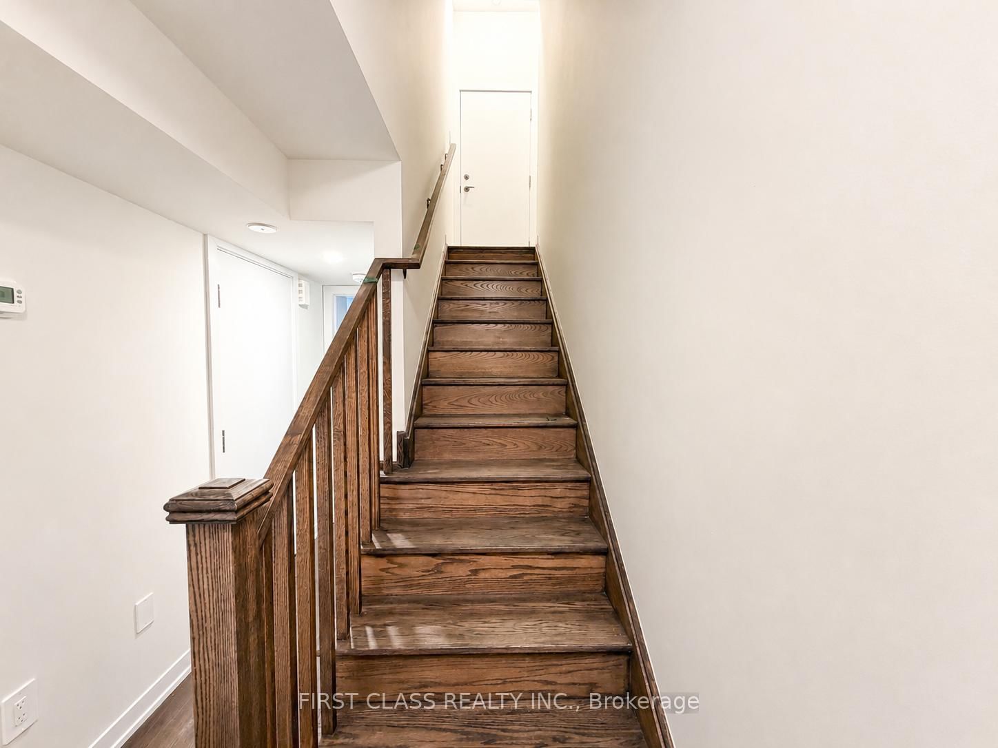 BSMT-24 Green Garden Boulevard, Toronto, ON, photo 2